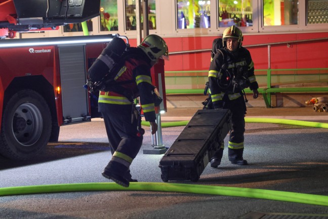 	Brand in einem Schulgebäude in St. Agatha erforderte größeren Einsatz von fünf Feuerwehren