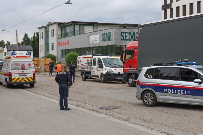 	Tödlicher Arbeitsunfall: Arbeiter (18) starb nach Absturz auf Baustelle in Linz-Kaplanhof im Klinikum