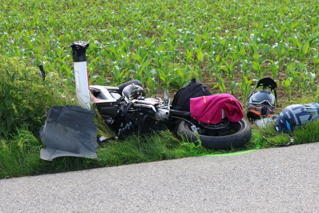	Schwere Kollision zwischen Moped und PKW in Steinhaus fordert zwei Schwerverletzte
