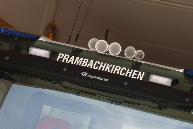 	Interner Notfall: Einsatzkräfte von fünf Feuerwehren zu Personenrettung nach Prambachkirchen gerufen