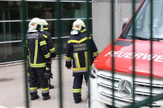 	Schadstoffaustritt in einem Unternehmen in Laakirchen fordert fünf Verletzte