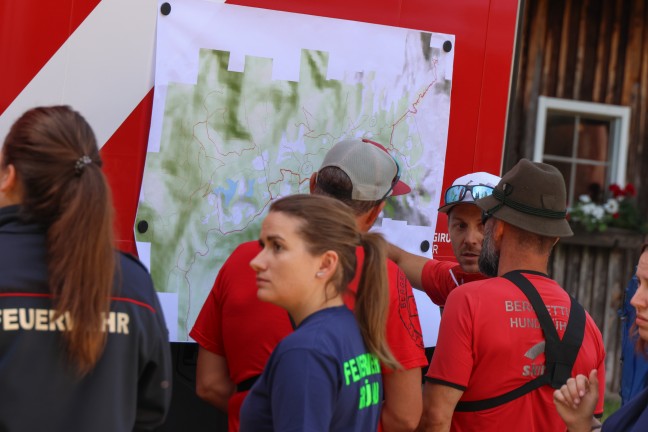 	Suchaktion nach vermisster Bergwanderin (64) in Grünau im Almtal mit Großaufgebot fortgesetzt