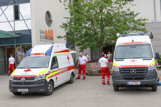 	Unwetterschäden: Alten- und Pflegeheim in Zell an der Pram mit Großaufgebot geräumt