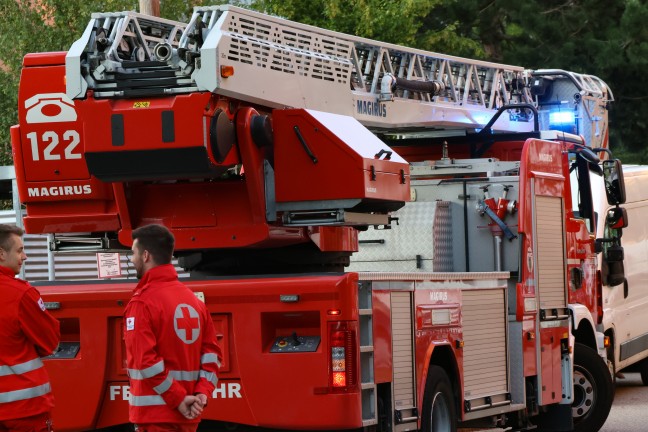 	Beginnender PKW-Brand in einer Tiefgarage in Wels-Neustadt rechtzeitig entdeckt und gelöscht