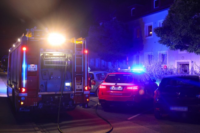 	Brand in einer Wohnung eines Mehrparteienhauses in Wels-Vogelweide fordert eine verletzte Person