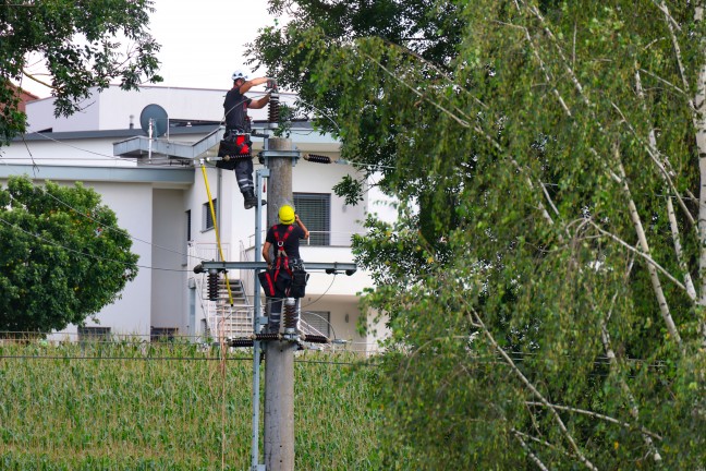 	Stromausfall nach Brand eines Mittelspannungsmastens in Sipbachzell