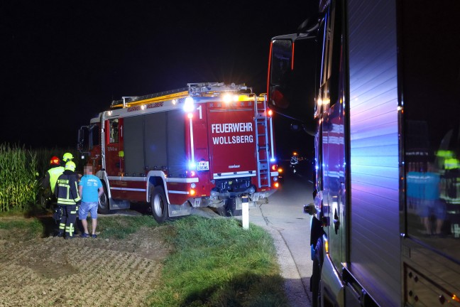 	Auto im Maisfeld: PKW bei Verkehrsunfall in Steinerkirchen an der Traun von Straße abgekommen