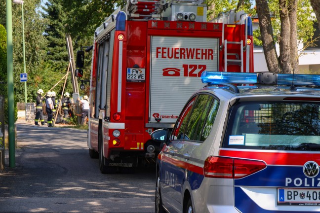 	Sicherungsarbeiten: Umgestürzter Telefonmast führte zu Einsatz der Feuerwehr in Wels-Puchberg