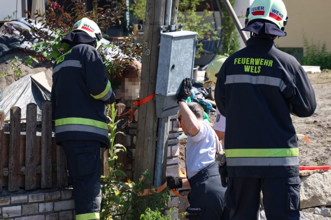 	Sicherungsarbeiten: Umgestürzter Telefonmast führte zu Einsatz der Feuerwehr in Wels-Puchberg