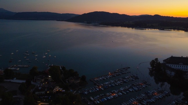 	Schörfling am Attersee: Wasserrettung und Feuerwehr bei Personensuche am Attersee im Einsatz