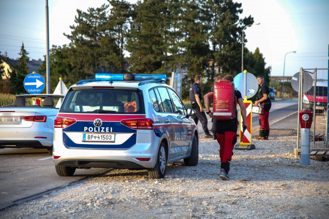 	Notarzthubschrauber, Rettung, Polizei und ÖBB im Bahnhofsbereich in Marchtrenk im Einsatz