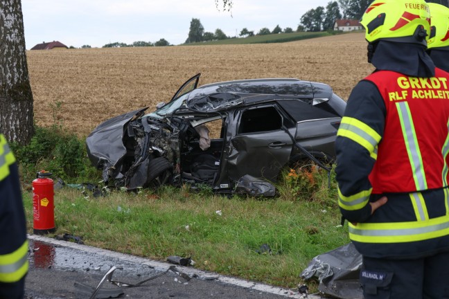 	Folgenschwerer Crash zwischen PKW und LKW auf Voralpenstraße bei Rohr im Kremstal