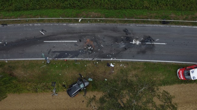 	Folgenschwerer Crash zwischen PKW und LKW auf Voralpenstraße bei Rohr im Kremstal