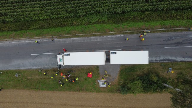 	Folgenschwerer Crash zwischen PKW und LKW auf Voralpenstraße bei Rohr im Kremstal