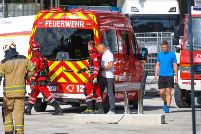 	Personenrettung: Arbeiter in Aschach an der Donau etwa vier Meter tief in Schacht gestürzt