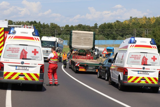 	Streifkollision zweier Autos auf Wiener Straße bei Asten fordert zwei Leichtverletzte