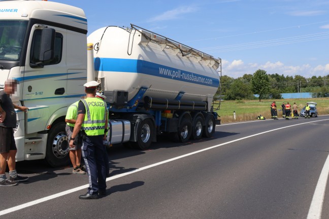 	Streifkollision zweier Autos auf Wiener Straße bei Asten fordert zwei Leichtverletzte