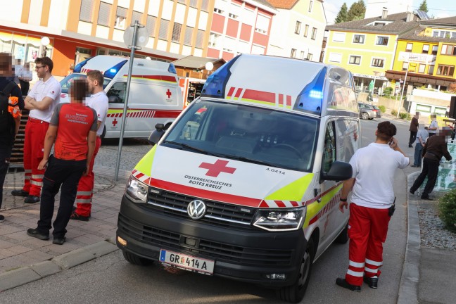 	Interner Notfall: Notarzthubschrauber bei Reanimation nach Verkehrsunfall in Gallspach im Einsatz