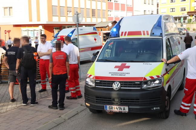 	Interner Notfall: Notarzthubschrauber bei Reanimation nach Verkehrsunfall in Gallspach im Einsatz