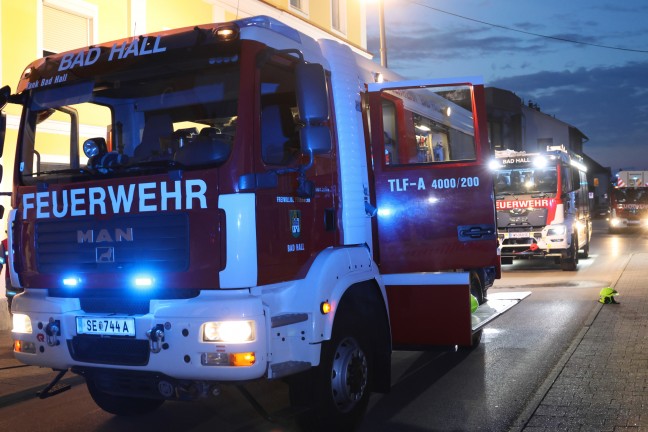 	Brand in einem Wohngebäude in Bad Hall sorgt für nächtlichen Einsatz der Feuerwehr