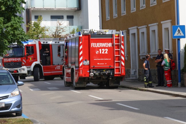 	Reanimation: Autolenker touchierte nach internem Notfall Hausmauer in Bad Schallerbach