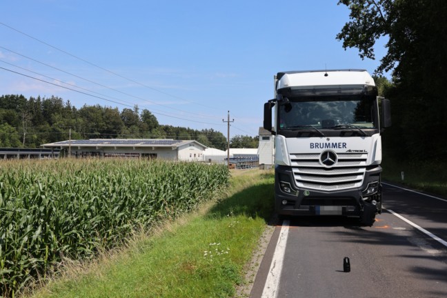 	Kollision zwischen LKW und Kleintransporter auf Lamprechtshausener Straße bei Handenberg