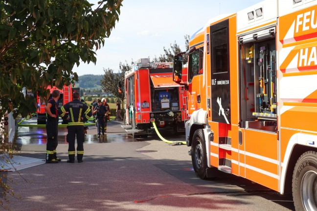 	Ausgedehnter Wohnungsbrand in einer Wohnanlage in Leonding sorgte für Einsatz dreier Feuerwehren