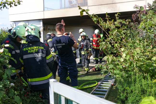 	Ausgedehnter Wohnungsbrand in einer Wohnanlage in Leonding sorgte für Einsatz dreier Feuerwehren