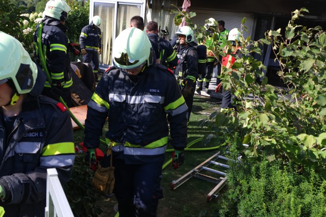 	Ausgedehnter Wohnungsbrand in einer Wohnanlage in Leonding sorgte für Einsatz dreier Feuerwehren