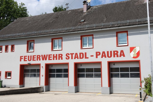 	Einsatzkräfte nach CO-Austritt in einem Wohngebäude in Stadl-Paura im Einsatz