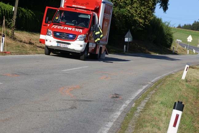 	Schwerer Verkehrsunfall mit Fahrzeugüberschlag bei Taiskirchen im Innkreis fordert einen Verletzten