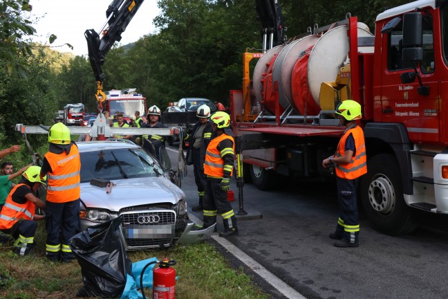 	Unfall mit drei beteiligten Fahrzeugen auf Nibelungenstraße bei Hartkirchen