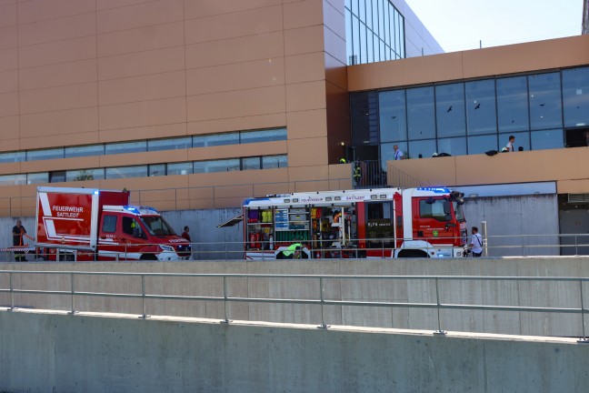 Three fire departments responded to a fire at a technology company in Satteldet.