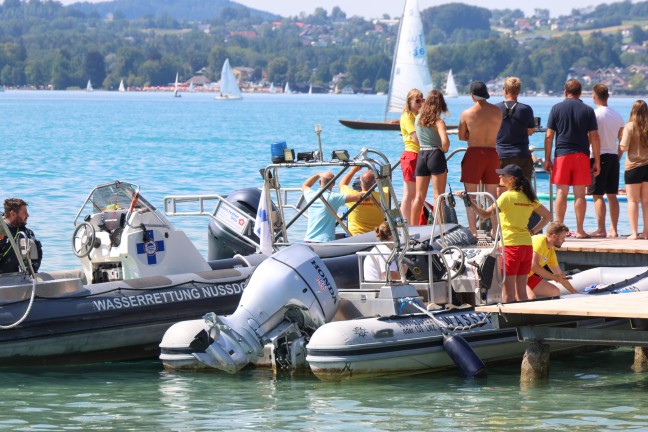 	Weyregg am Attersee: Großeinsatz mit Tauchern und Booten bei Suche nach vermisstem Kind im Attersee