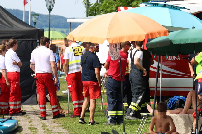 	Weyregg am Attersee: Großeinsatz mit Tauchern und Booten bei Suche nach vermisstem Kind im Attersee