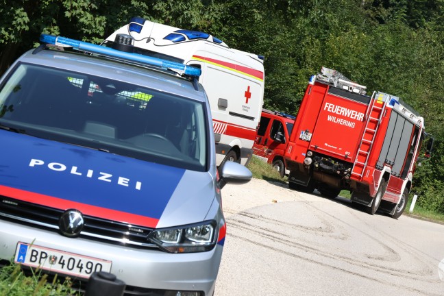 	Personenrettung: Frau mit Fußverletzung von Einsatzkräften aus Kürnbergerwald bei Wilhering gerettet