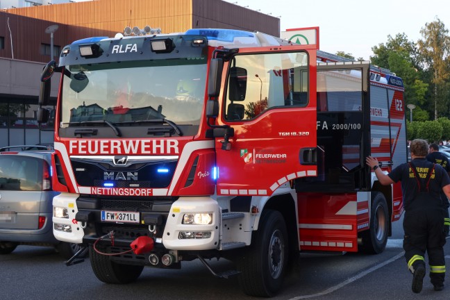 	Vier Feuerwehren nach Brand in einer Küche eines Mehrparteienwohnhauses in Ansfelden im Einsatz