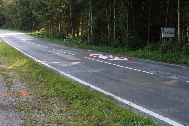 	Tödlicher Verkehrsunfall: Autolenker (29) bei PKW-Überschlag in Tiefgraben aus Fahrzeug geschleudert