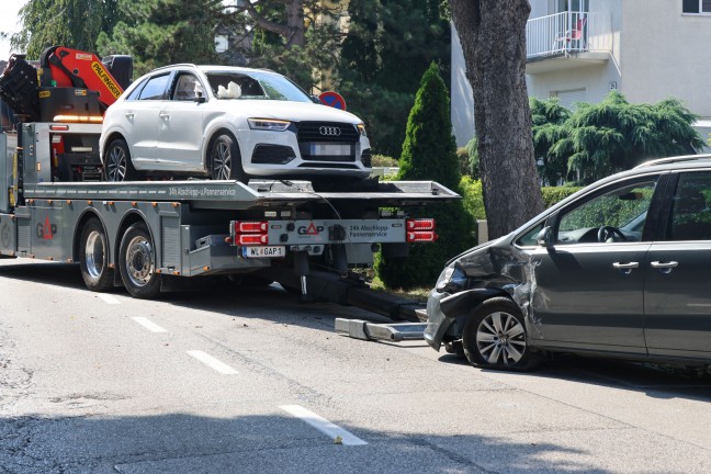 	Lenker nach schwerem Unfall in Wels-Innenstadt mit Beinen teilweise unter Auto eingeklemmt