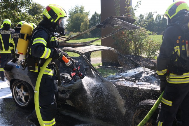 	Auto in Gunskirchen in Flammen aufgegangen