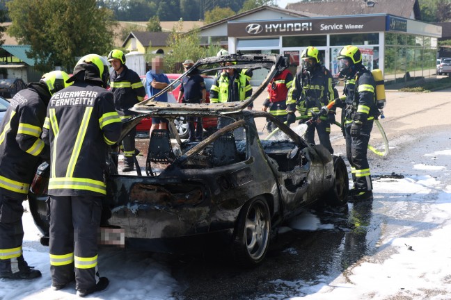 	Auto in Gunskirchen in Flammen aufgegangen