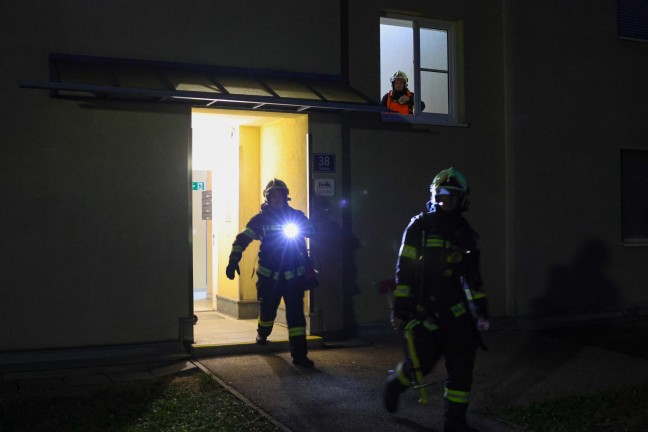 	Optische Täuschung durch Kerze löste kurzzeitigen Einsatz der Feuerwehr in Wels-Neustadt aus