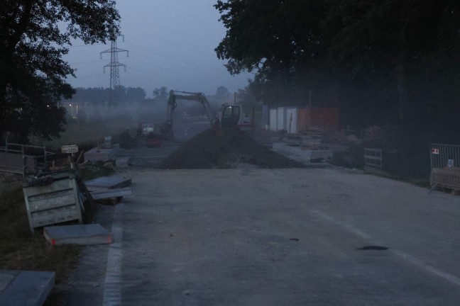 	Brückenbaustelle übersehen: Verkehrsunfall auf Innviertler Straße bei Taufkirchen an der Trattnach