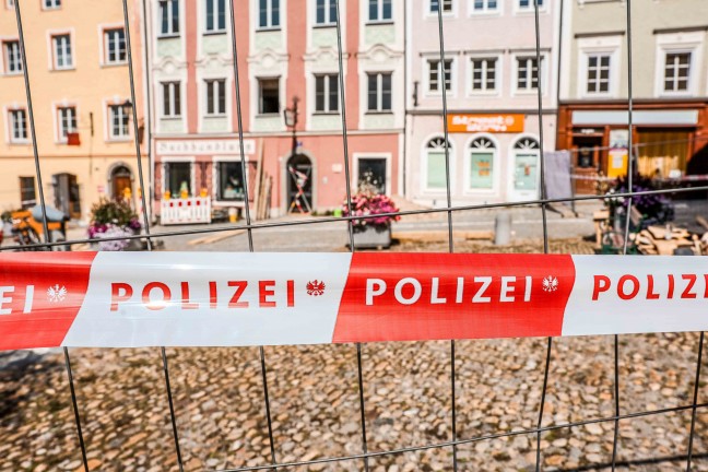 	Gebäudeeinsturz in Schärding: Beide verschütteten Bauarbeiter (23) tot geborgen