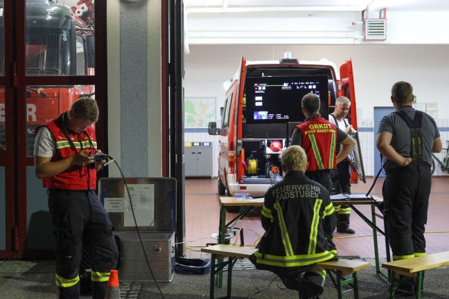 	Erleichterung: Abgängiger Pensionist (82) spazierte bei Suchaktion in Attnang-Puchheim zur Feuerwehr