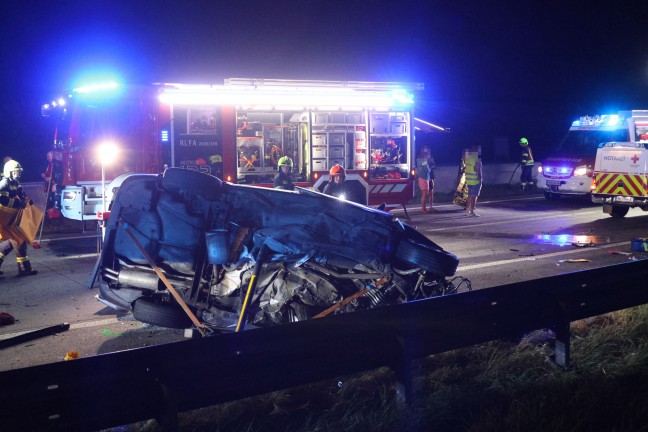 	Geisterfahrerunfall: Autolenker (19) bei Frontalcrash auf Westautobahn in Vorchdorf tödlich verletzt