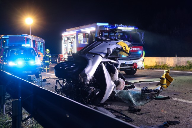 	Geisterfahrerunfall: Autolenker (19) bei Frontalcrash auf Westautobahn in Vorchdorf tödlich verletzt