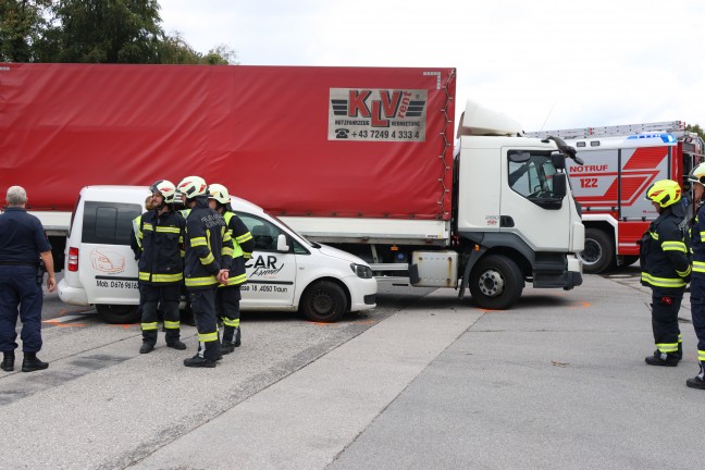 	Kollision zwischen LKW und PKW auf Steyrtalstraße bei Waldneukirchen fordert einen Verletzten