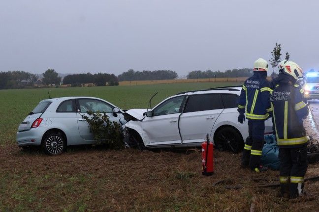 	Frontalcrash zweier PKW bei Allhaming fordert drei Verletzte