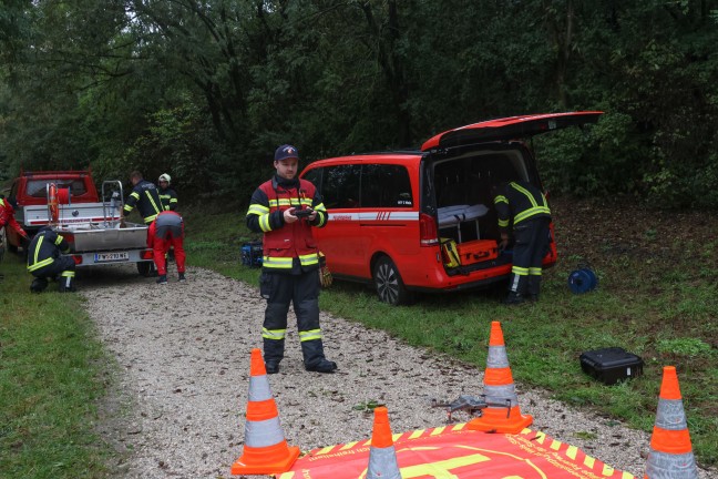 	Kurioser Einsatz: Feuerwehr fischte in Wels-Vogelweide bündelweise Geldscheine aus dem Hochwasser